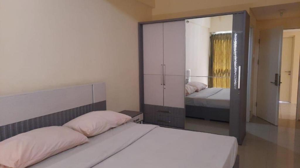 My Tower Hotel Surabaya Esterno foto