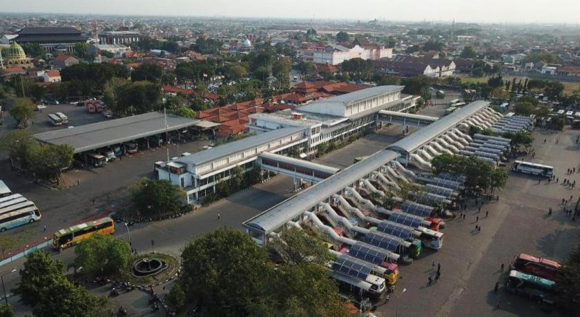 My Tower Hotel Surabaya Esterno foto